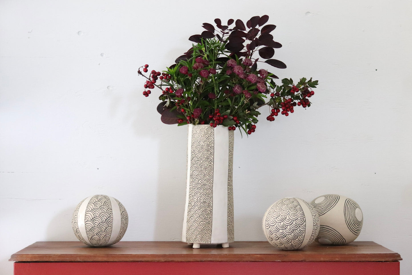 Vase - Scale - White - Tall