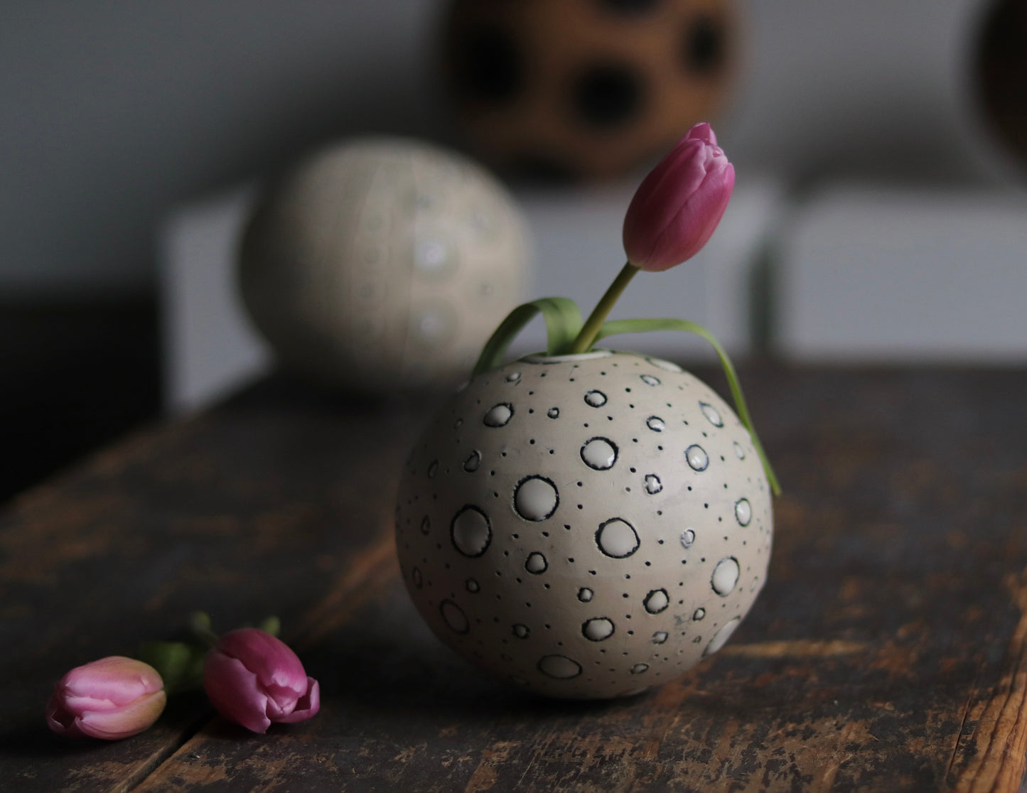 Orb - White - Dots - Small