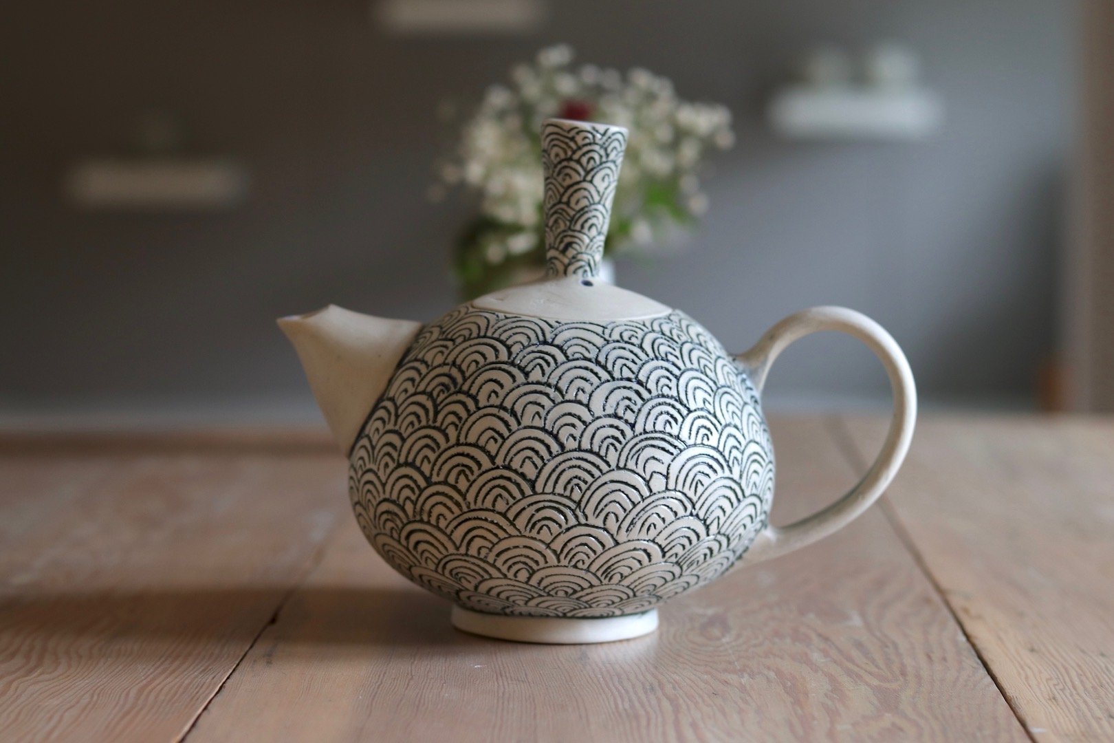 Teapot - White Clay + Scale